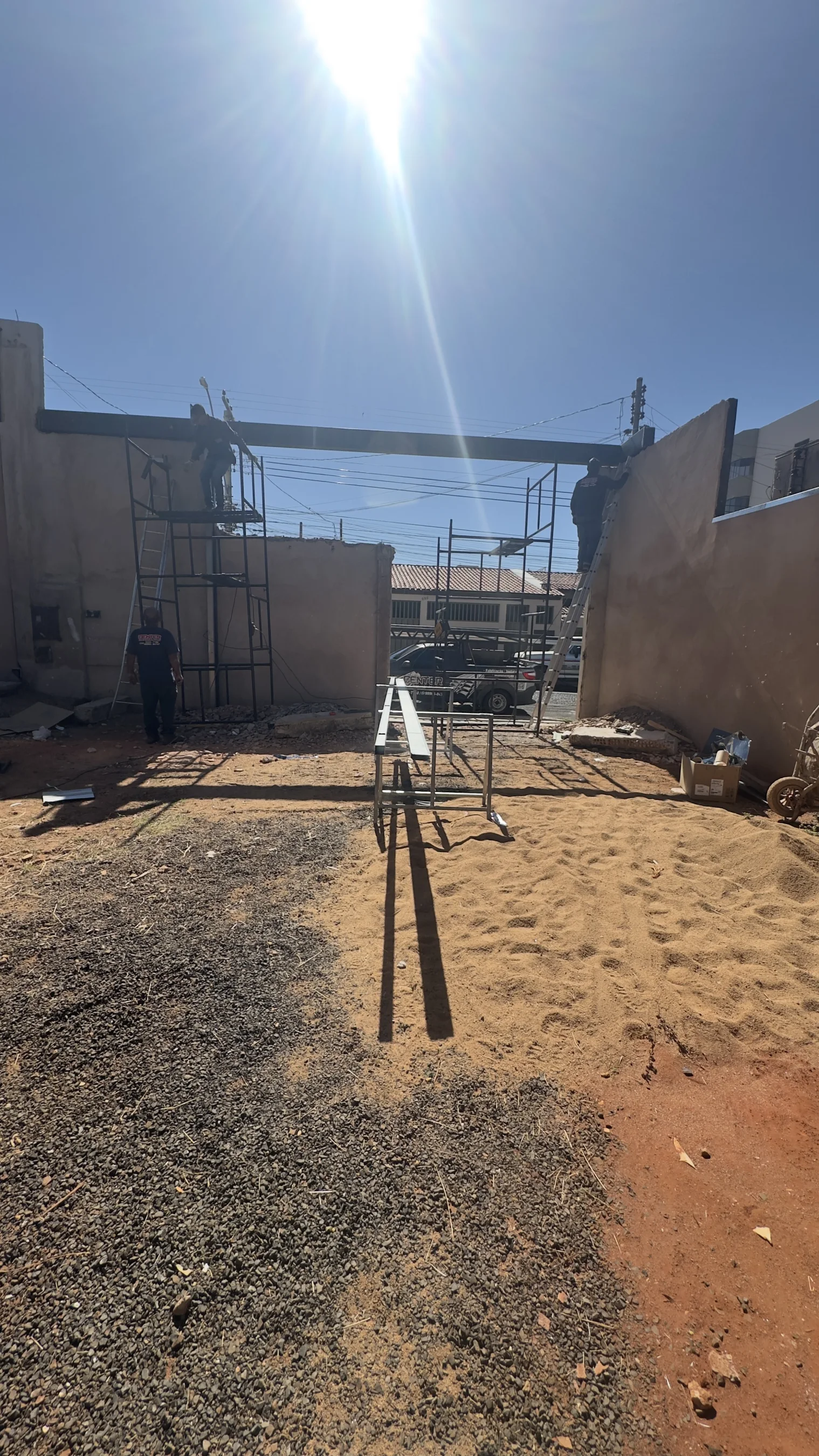 Instalação de porta automática de aço — foto 3